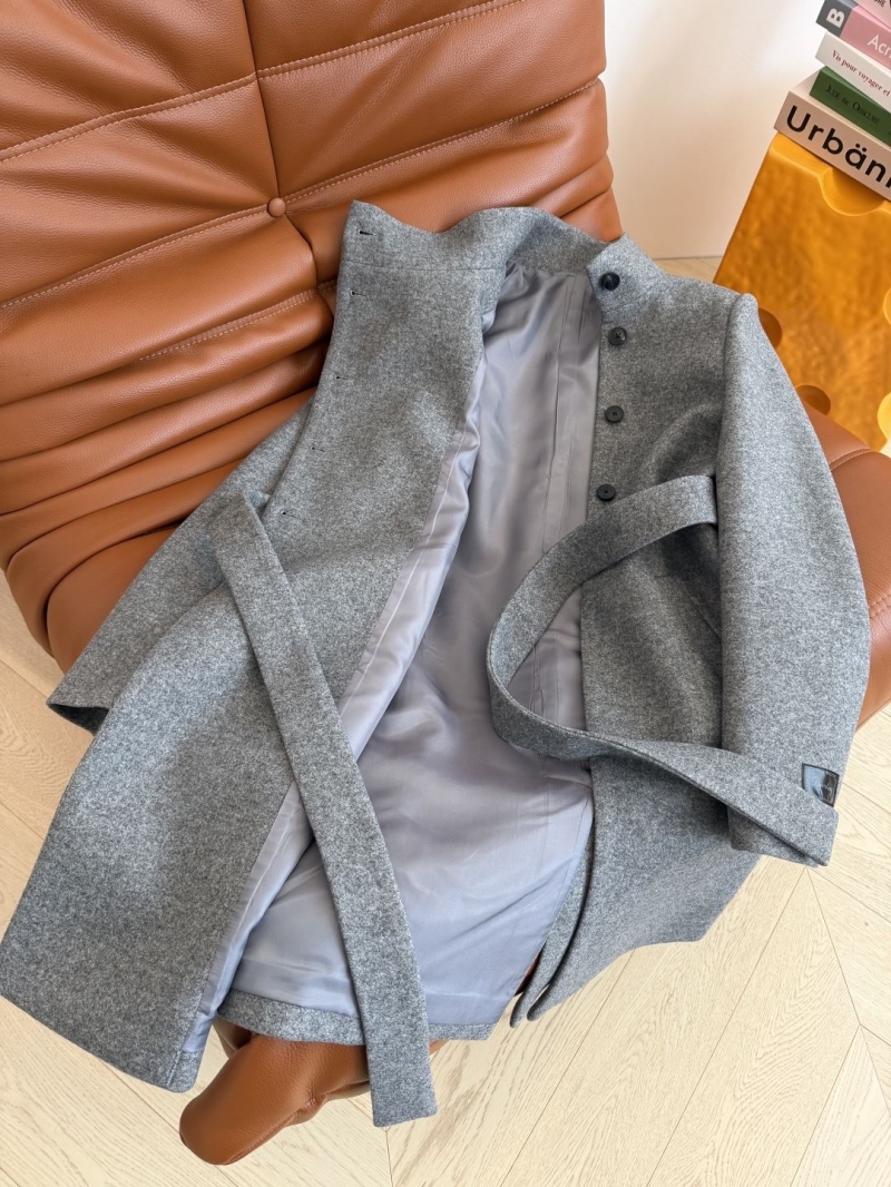 chr1st1an D10r outwear